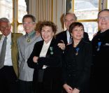 Jean-Marie Perier, Jean Paul Goude, Maria Pergay, Colette Kerber, Pierre Perrigault et Frédéric Mitterrand au ministère de la Culture, à Paris le 8 février 2012.<br />