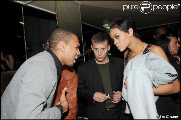 Chris Brown et Rihanna alors qu'ils étaient ensemble en mars 2008