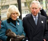 Charles et Camilla accueillis à bras ouverts à Tottenham, après les émeutes