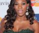 Serena Williams pose sur le tapis rouge, lors de la soirée des Pre-Grammy, le samedi 11 février 2012 à Los Angeles.