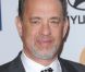 Tom Hanks pose sur le tapis rouge, lors de la soirée des Pre-Grammy, le samedi 11 février 2012 à Los Angeles.