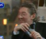 Serge Gainsbourg sur le plateau de <em>Champs Elysées</em>, en 1986.