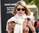 Ali Larter expose son côté fashionista dans un look rétro à Beverly Hills. Le 17 février 2012.