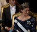  La princesse Victoria lors de la soirée des Nobel le 10 décembre 2011. 
 Moins de neuf heures après avoir donné naissance à son premier enfant, une petite princesse née le 23 février 2012 à 4h26, la princesse Victoria de Suède quittait la maternité de l'hôpital Karolinska de Stockholm avec son mari le prince Daniel pour rentrer au Palais Haga. 