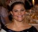  La princesse Victoria lors de la soirée des Nobel le 10 décembre 2011. 
 Moins de neuf heures après avoir donné naissance à son premier enfant, une petite princesse née le 23 février 2012 à 4h26, la princesse Victoria de Suède quittait la maternité de l'hôpital Karolinska de Stockholm avec son mari le prince Daniel pour rentrer au Palais Haga. 