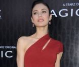 Olga Kurylenko dans les pas d'Eva Green : la James Bond Girl sexy se rebelle