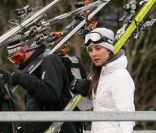 Le prince William et Kate Middleton aux sports d'hiver à Klosters (Alpes suisses) en mars 2008.