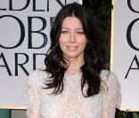 Jessica Biel en robe Elie Saab lors des Golden Globe Awards à Los Angeles. Le 15 janvier 2012.
