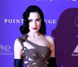 Dita Von Teese renversante dans une robe Haute Couture Jean-Paul Gaultier aux Duftstars Awards à Berlin, le 4 mai 2012.