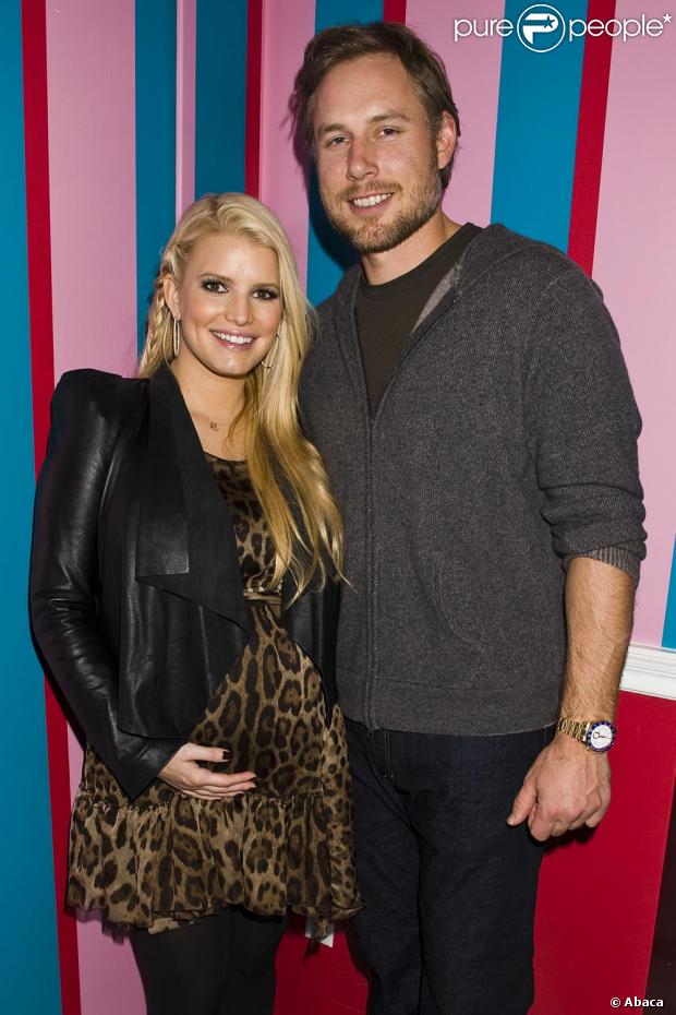 Jessica Simpson et Eric Johnson en décembre 2011