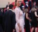 Eva Herzigova sur le tapis rouge de l'ouverture du festival de Cannes 2012 le 16 mai