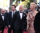 Edward Norton, Bruce Willis et Tilda Swinton sur le tapis rouge de l'ouverture du festival de Cannes 2012 le 16 mai
