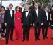 L'équipe du film  Vous N'avez encore rien vu sur le tapis rouge  du Palais des festivals avant la projection du long-métrage, le 21 mai 2012.