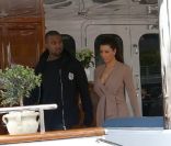Sur leur yacht, Kanye West et sa chérie Kim Kardashian qui sont arrivés à Cannes, le 23 mai 2012