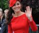 Elizabeth II avait réuni autour d'elle sur la barge royale Spirit of Chartwell le duc d'Edimbourg, le prince Charles et Camilla Parker Bowles, le prince William et Catherine, duchesse de Cambridge (Kate Middleton), et le prince Harry, pour la parade fluviale sur la Tamise du jubilé de diamant, le 3 juin 2012.