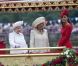 Elizabeth II avait réuni autour d'elle sur la barge royale Spirit of Chartwell le duc d'Edimbourg, le prince Charles et Camilla Parker Bowles, le prince William et Catherine, duchesse de Cambridge (Kate Middleton), et le prince Harry, pour la parade fluviale sur la Tamise du jubilé de diamant, le 3 juin 2012.