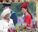 Elizabeth II avait réuni autour d'elle sur la barge royale Spirit of Chartwell le duc d'Edimbourg, le prince Charles et Camilla Parker Bowles, le prince William et Catherine, duchesse de Cambridge (Kate Middleton), et le prince Harry, pour la parade fluviale sur la Tamise du jubilé de diamant, le 3 juin 2012.