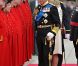 Elizabeth II avait réuni autour d'elle sur la barge royale Spirit of Chartwell le duc d'Edimbourg, le prince Charles et Camilla Parker Bowles, le prince William et Catherine, duchesse de Cambridge (Kate Middleton), et le prince Harry, pour la parade fluviale sur la Tamise du jubilé de diamant, le 3 juin 2012.