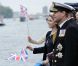  Le prince Edward et la princesse Beatrice. 
 Elizabeth II avait réuni autour d'elle sur la barge royale Spirit of Chartwell le duc d'Edimbourg, le prince Charles et Camilla Parker Bowles, le prince William et Catherine, duchesse de Cambridge (Kate Middleton), et le prince Harry, pour la parade fluviale sur la Tamise du jubilé de diamant, le 3 juin 2012. 