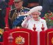 Elizabeth II avait réuni autour d'elle sur la barge royale Spirit of Chartwell le duc d'Edimbourg, le prince Charles et Camilla Parker Bowles, le prince William et Catherine, duchesse de Cambridge (Kate Middleton), et le prince Harry, pour la parade fluviale sur la Tamise du jubilé de diamant, le 3 juin 2012.