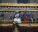 Elizabeth II avait réuni autour d'elle sur la barge royale Spirit of Chartwell le duc d'Edimbourg, le prince Charles et Camilla Parker Bowles, le prince William et Catherine, duchesse de Cambridge (Kate Middleton), et le prince Harry, pour la parade fluviale sur la Tamise du jubilé de diamant, le 3 juin 2012.