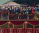 Elizabeth II avait réuni autour d'elle sur la barge royale Spirit of Chartwell le duc d'Edimbourg, le prince Charles et Camilla Parker Bowles, le prince William et Catherine, duchesse de Cambridge (Kate Middleton), et le prince Harry, pour la parade fluviale sur la Tamise du jubilé de diamant, le 3 juin 2012.