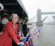 Elizabeth II avait réuni autour d'elle sur la barge royale Spirit of Chartwell le duc d'Edimbourg, le prince Charles et Camilla Parker Bowles, le prince William et Catherine, duchesse de Cambridge (Kate Middleton), et le prince Harry, pour la parade fluviale sur la Tamise du jubilé de diamant, le 3 juin 2012.