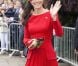 Kate Middleton, presque plus rouge que la barge royale Spirit of Chartwell, a bien failli éclipser Elizabeth II lors de la parade fluviale sur la Tamise pour le jubilé de diamant de la reine, à Londres, le 3 juin 2012.