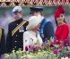 Kate Middleton, presque plus rouge que la barge royale Spirit of Chartwell, a bien failli éclipser Elizabeth II lors de la parade fluviale sur la Tamise pour le jubilé de diamant de la reine, à Londres, le 3 juin 2012.