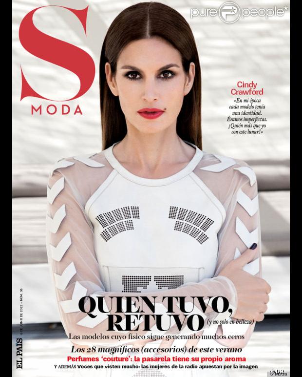 Cindy Crawford, habillée d'une robe Alexander Wang et photographiée par Alan Gelati, pose en couverture du magazine S Moda de juin 2012.