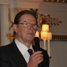 Roger Moore au dîner du Club des Ambassadeurs, organisé à l'Hôtel de Paris à Monaco, le 12 juin 2012.