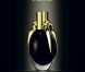Première photo officielle de l'eau de parfum  Fame  que Lady Gaga sortira cet automne 2012.