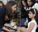 Kate Middleton a accueilli 150 enfants issus de l'une de ses associations caritatives, The Art Room, au théâtre. Était jouée la pièce The Lion, the Witch and The Wardrobe de C.S Lewis à Londres, le 15 juin 2012
