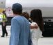 Penélope Cruz et Javier Bardem quittent Los Angeles le 17 juin 2012 avec leur fils Leo, un trio décontracté