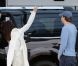 Penélope Cruz et Javier Bardem quittent Los Angeles le 17 juin 2012 avec leur fils Leo