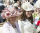 Kate Middleton et Camilla Parker Bowles lors de la cérémonie de l'Ordre de la Jarretière au château Windsor, à Londres, le 18 juin 2012