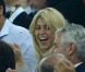 Shakira souriante dans les tribunes de la Gdansk Arena en Pologne lors de la rencontre entre l'Espagne et la Croatie le 18 juin 2012 durant l'Euro 2012