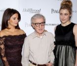 Penélope Cruz, Woody Allen et Greta Gerwig lors de la présentation de To Rome with Love à New York, le 20 juin 2012.