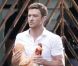 Justin Timberlake et son coq sur le tournage de Runner, Runner, à Puerto Rico le 25 juin 2012