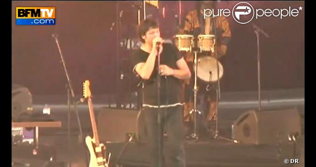 Bertrand Cantat avec Amadou &amp; Mariam, Les Eurockéennes de Belfort, le 29 juin 2012. BFM TV.