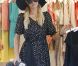 Paris Hilton s'offre une séance de shopping à Los Angeles, le samedi 30 juin 2012.