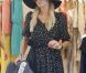 Paris Hilton s'offre une séance de shopping à Los Angeles, le samedi 30 juin 2012.
