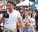 Jennifer Garner et Ben Affleck emmènent leurs filles célébrer la journée nationale des États-Unis et assister à une parade, le 4 juillet 2012 à Los Angeles