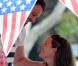 Jennifer Garner et Ben Affleck emmènent leurs filles célébrer la journée nationale des États-Unis et assister à une parade, le 4 juillet 2012 à Los Angeles