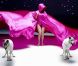 Jennifer Lopez, sexy et mystérieuse dans le clip coloré de Goin' In réalisé par Ace Norton.