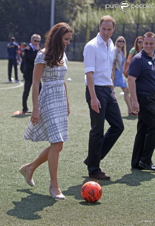 CASA REAL BRITÁNICA - Página 59 903785-kate-middleton-le-prince-william-et-le-637x0-1