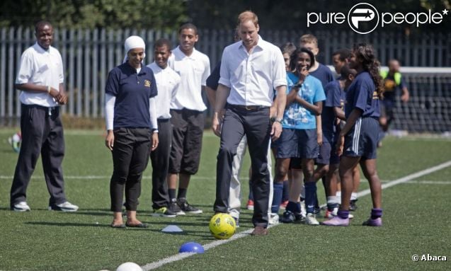 CASA REAL BRITÁNICA - Página 59 903792-kate-middleton-le-prince-william-et-le-637x0-1