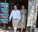Promenade à Bormes-les-Mimosas pour François Hollande et Valérie Trierweiler, le vendredi 3 août 2012.