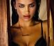 Avec son regard de braise, l'envoutante Irina Shayk pose pour la campagne 2013 de la marque Agua Bendita.