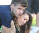 Pause câline pour Liam du groupe One Direction et sa petite amie Danielle assistent au V Festival, le samedi 18 août 2012.